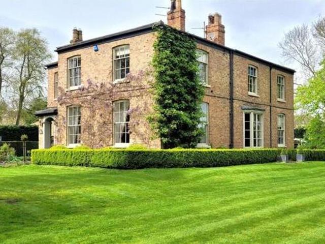 House for sale in Grimsby, North East Lincolnshire