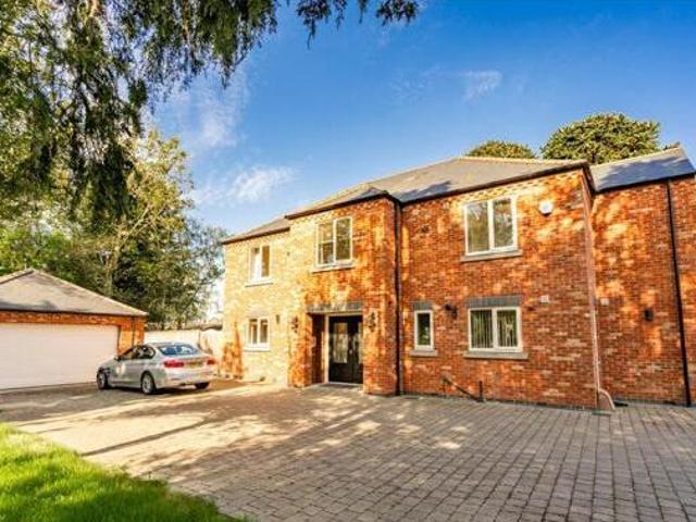 House for sale in Grimsby, North East Lincolnshire