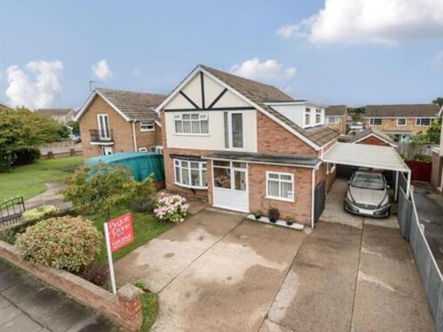 House for sale in Grimsby, North East Lincolnshire