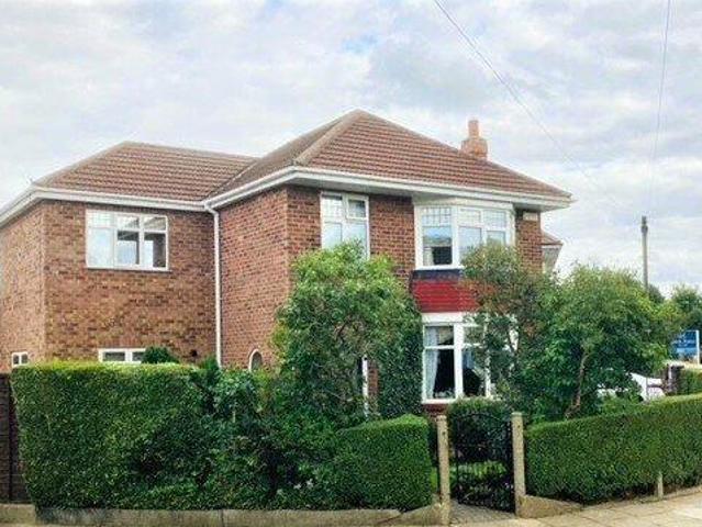 House for sale in Grimsby, North East Lincolnshire