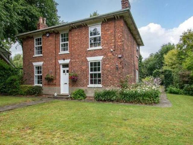 House for sale in Grimsby, North East Lincolnshire