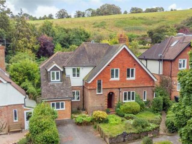House for sale in Guildford Park, Guildford
