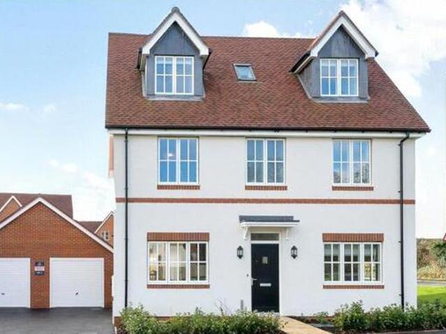 House for sale in Shalford, Westborough