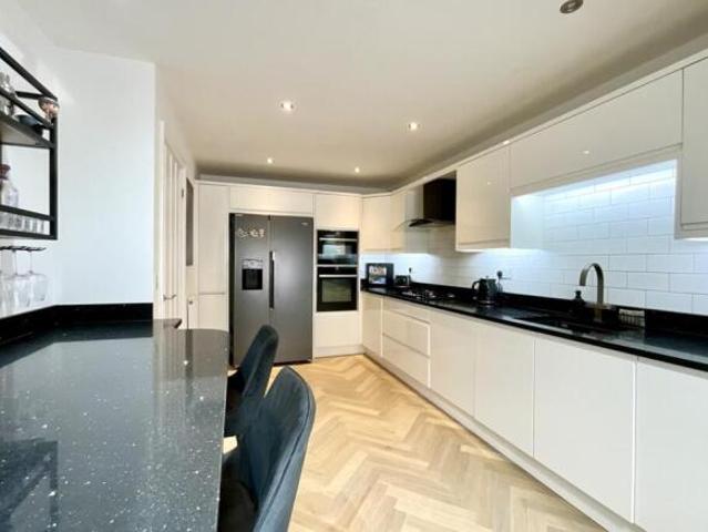 Farm for sale in Swallownest, South Yorkshire