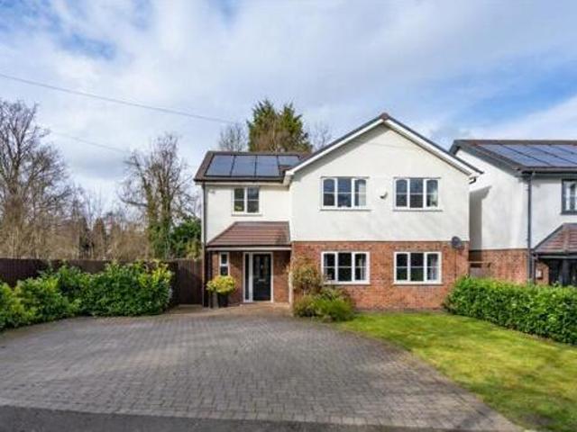 House for sale in Halesowen, West Midlands