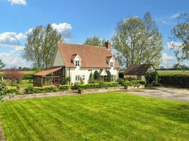 House for sale in Eastbridge, Suffolk