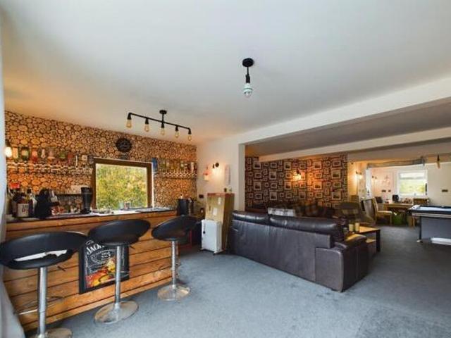 House for sale in Woolshops, Calderdale