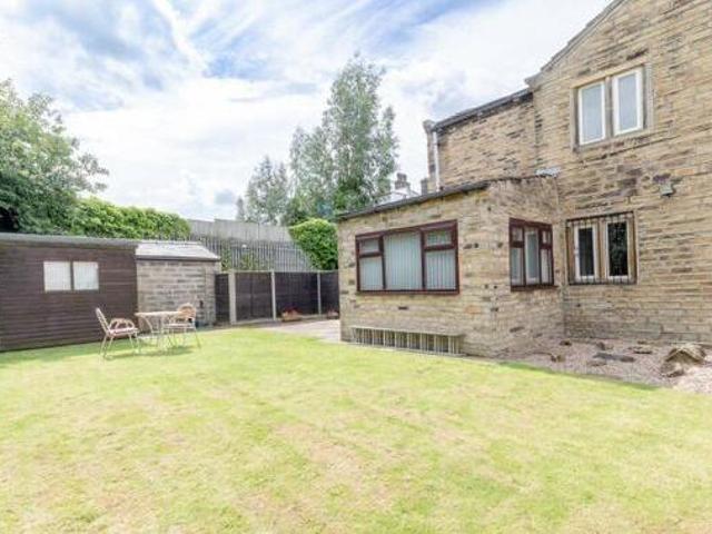 House for sale in Halifax, Calderdale