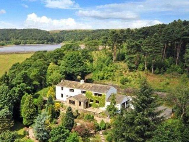 House for sale in Halifax, West Yorkshire