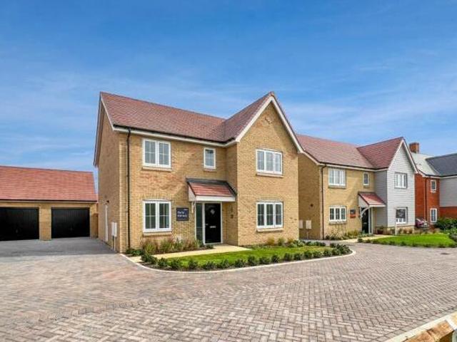 House for sale in Chipping Hill, Essex