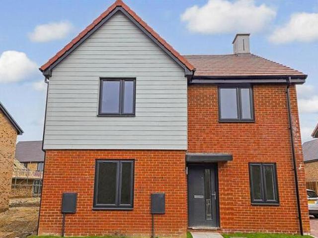 House for sale in Oad Street, Kent