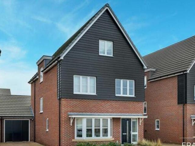 House for sale in Hampton Green, Cambridgeshire