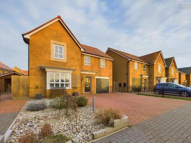 House for sale in Hampton Green, Cambridgeshire