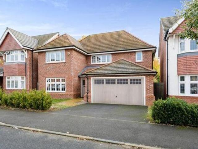 House for sale in Northampton, Northamptonshire