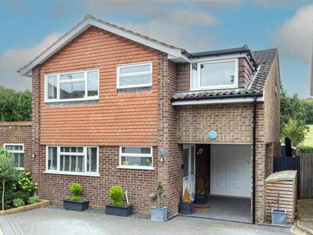 House for sale in Southdown, St Albans