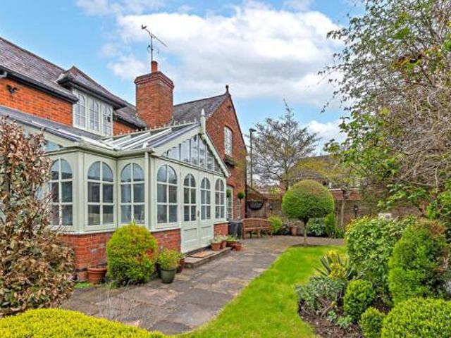 House for sale in Roundwood, St Albans
