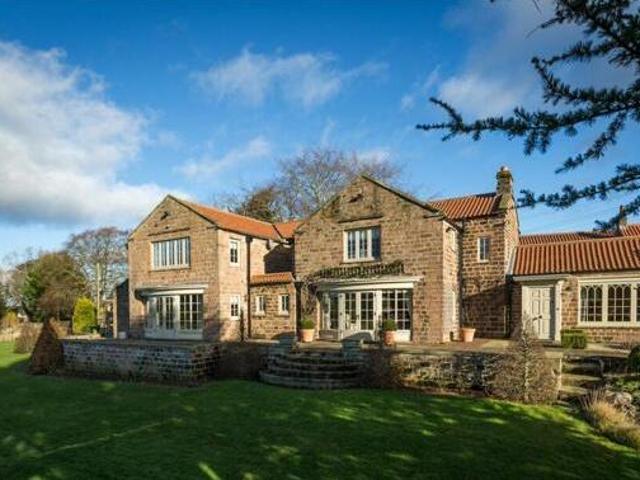 House for sale in Harrogate, North Yorkshire