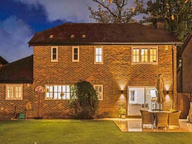 House for rent in Surrey, England