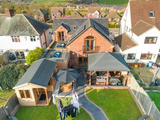 House for sale in Loundsley Green, East Midlands
