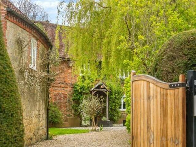 House for sale in Grayswood, Fole