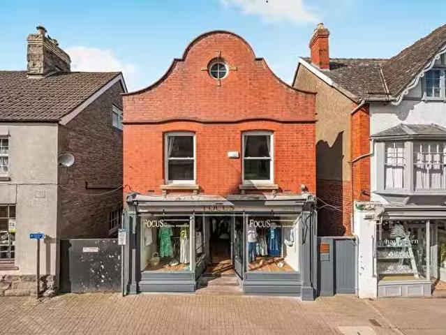 House for sale in Upcott