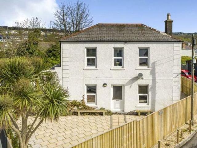 House for sale in Hayle, Cornwall