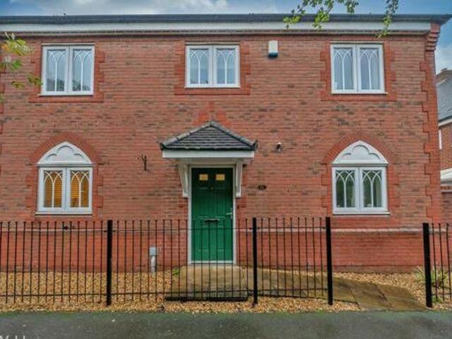 House for sale in Heath Hayes and Wimblebury, Chadsmoor