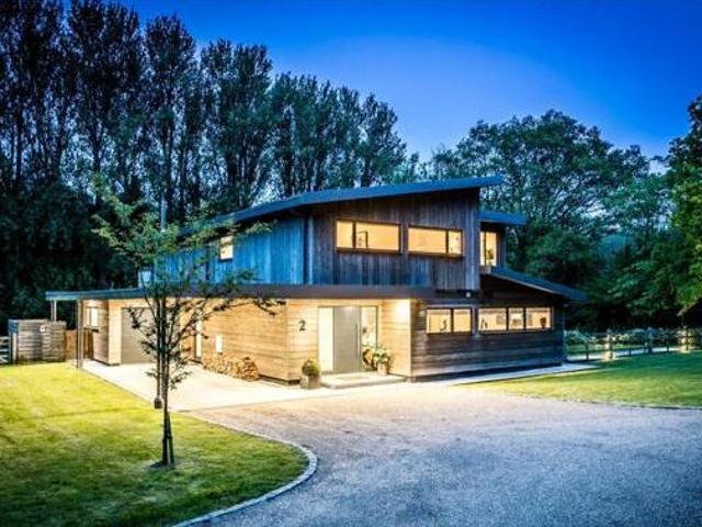 House for sale in Cross In Hand, East Sussex