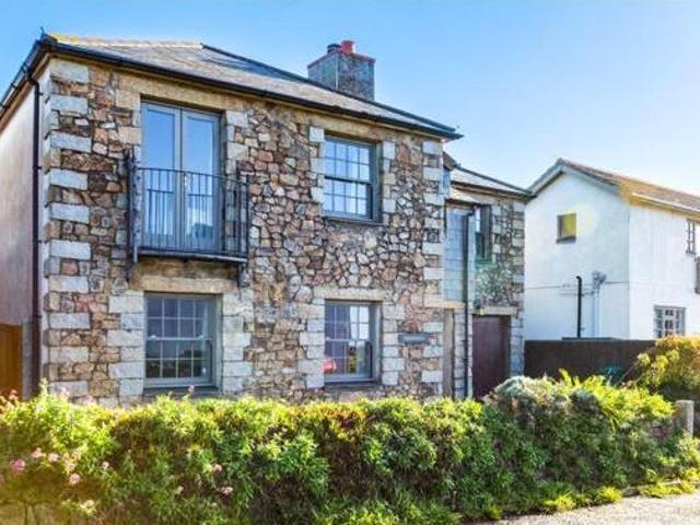 House for sale in Helston, Cornwall
