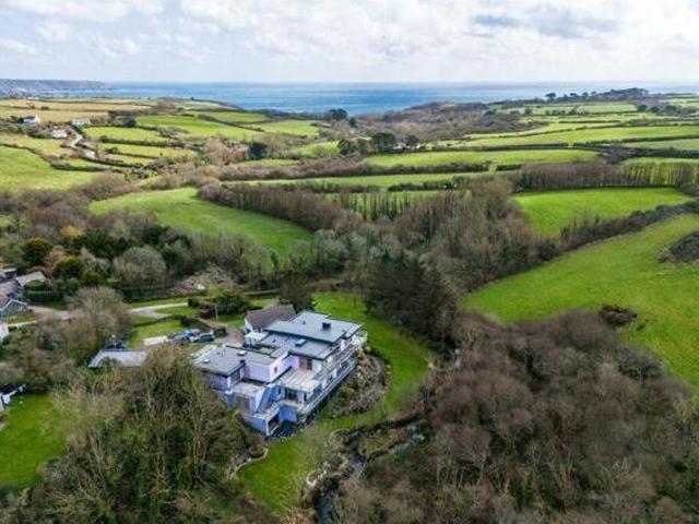 House for sale in Helston, Cornwall