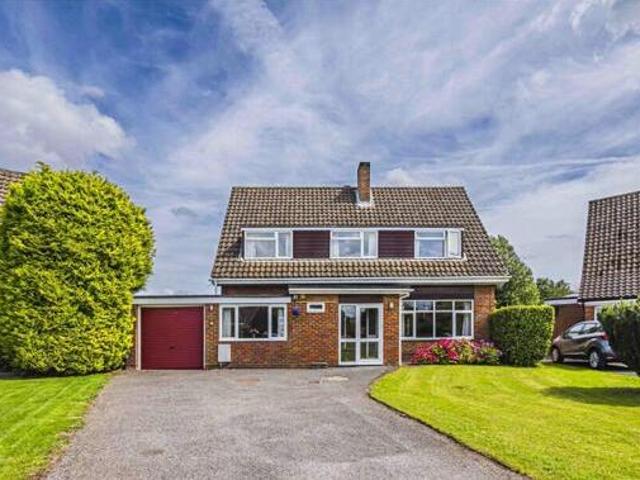 House for sale in Pouchen End, Hertfordshire
