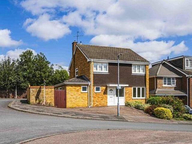 House for sale in The Image, Pouchen End