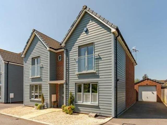 House for sale in Gloucester, Gloucestershire