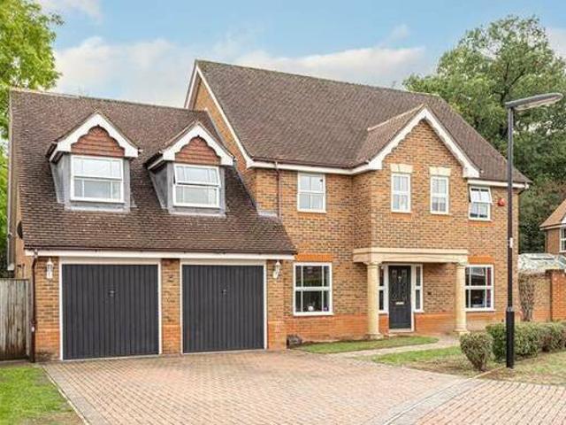 House for rent in Surrey