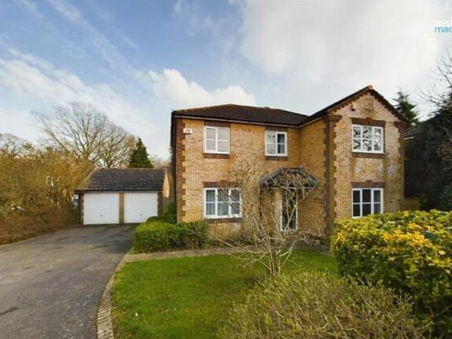 House for sale in Horsham, West Sussex