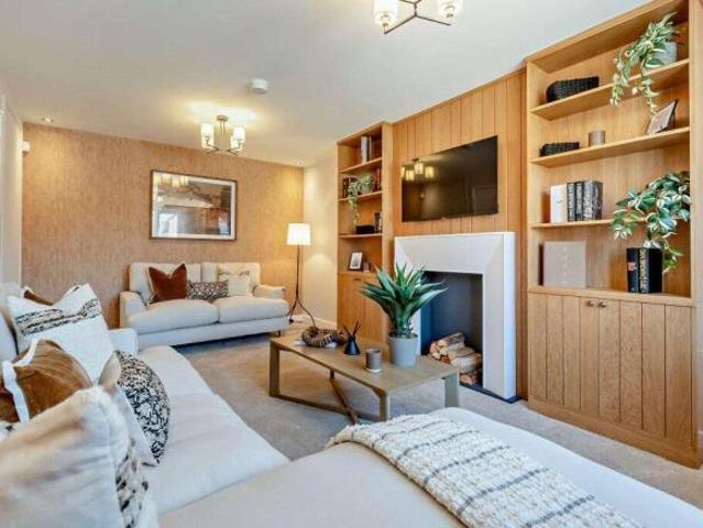 Farm for sale in Doncaster, South Yorkshire