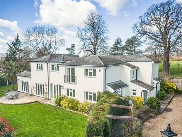 House for sale in Hertford, Colliers End