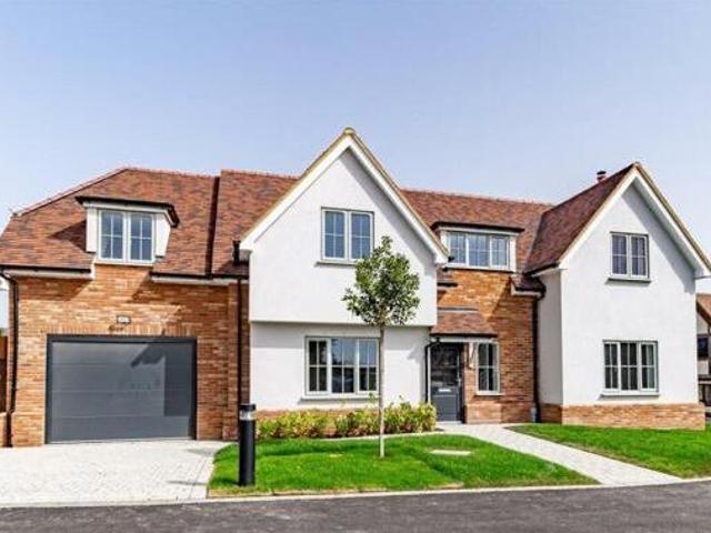 House for sale in Sewardstonebury, Epping
