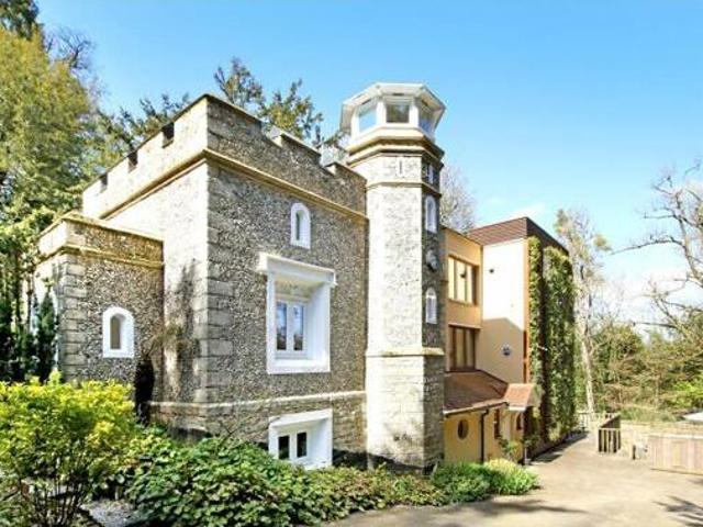 House for sale in Daws Hill, Cressex