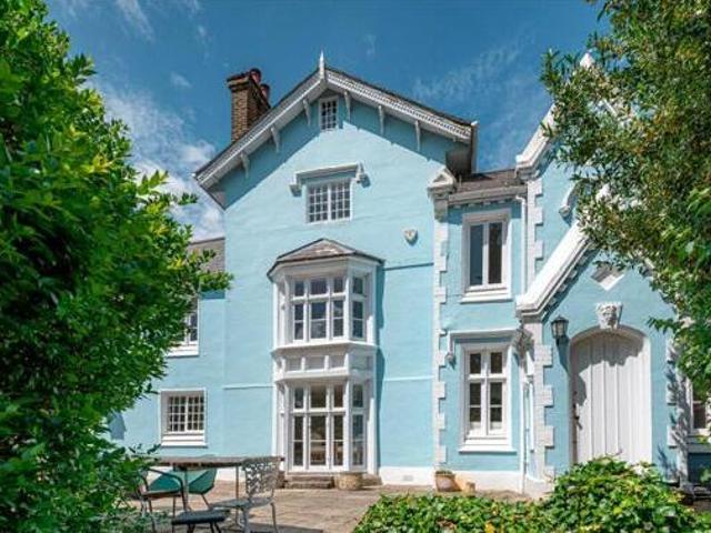 House for sale in Hertfordshire