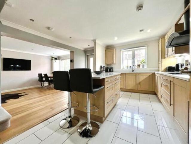 Farm for sale in Covent Garden, Greater London