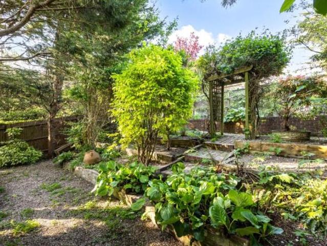 Farm for sale in Withdean, Brighton