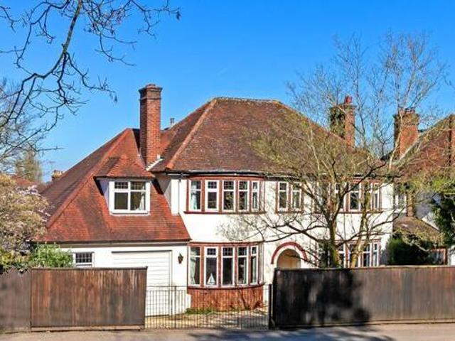 House for sale in Hitchin, North Hertfordshire