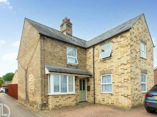 House for sale in King's Walden, Hertfordshire