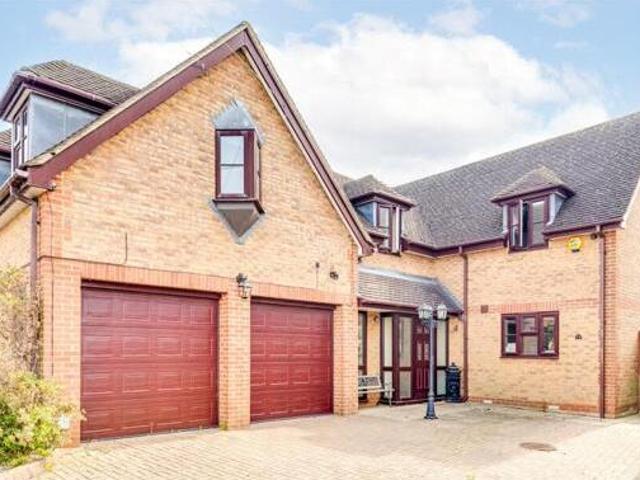 House for sale in King's Walden, Hertfordshire