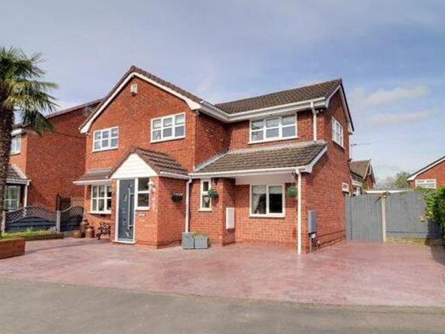 House for sale in Holmcroft, Stafford