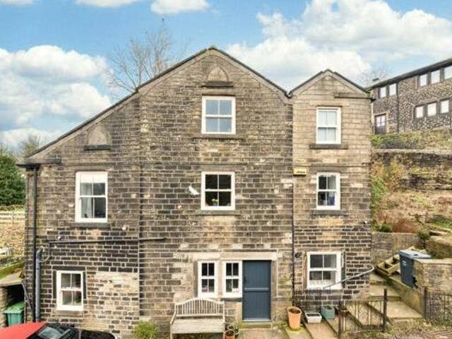 House for sale in Holme Valley, Holmfirth