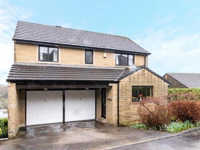House for sale in Holmfirth, West Yorkshire