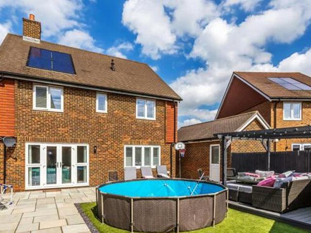 House for sale in Greenfields, Red Hill