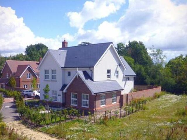 House for sale in Horsham, West Sussex